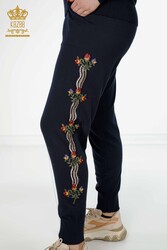 14GG produzierter Viskose-Elite-Strickwaren-Trainingsanzug, Blumenstickerei, Hersteller von Damenbekleidung – 16528 | Echtes Textil - Thumbnail