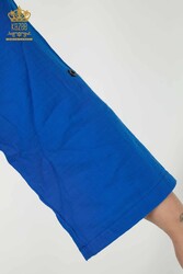 Fabricante detallado de ropa de mujer con botones en los puños y tela de algodón y lycra - 20403 | Textiles reales - Thumbnail