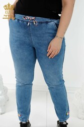 Likra Örmeli İle Üretilen Kot Pantolon Beli Lastikli Cepli Kadın Giyim Üreticisi - 3679 | Reel Tekstil - Thumbnail
