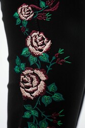 Likralı Örme Kumaş İle Üretilen Tayt Pantolon Nakış İşlemeli Kadın Giyim Üreticisi - 3591 | Reel Tekstil - Thumbnail