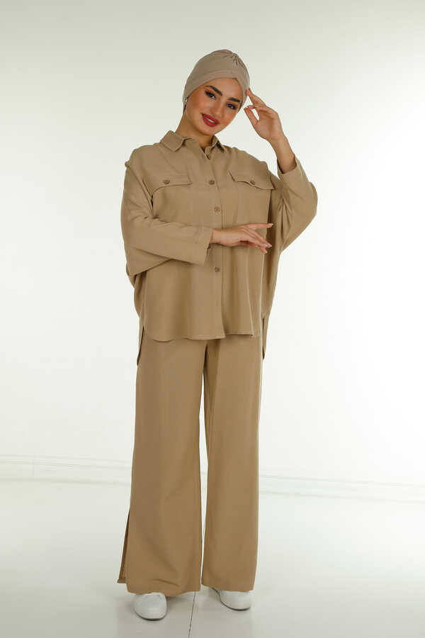 Reel Tekstil - Pamuk Likra Kumaş İle Üretilen Gömlek Pantolon Oversize Yırtmaçlı Düğme Detaylı Kadın Giyim Üreticisi - 17715 | Reel Tekstil Reel Tekstil - Pamuk Likra Kumaş İle Üretilen Gömlek Pantolon Oversize Yırtmaçlı Düğme Detaylı Kadın Giyim Üreticisi - 17715 | Reel Tekstil